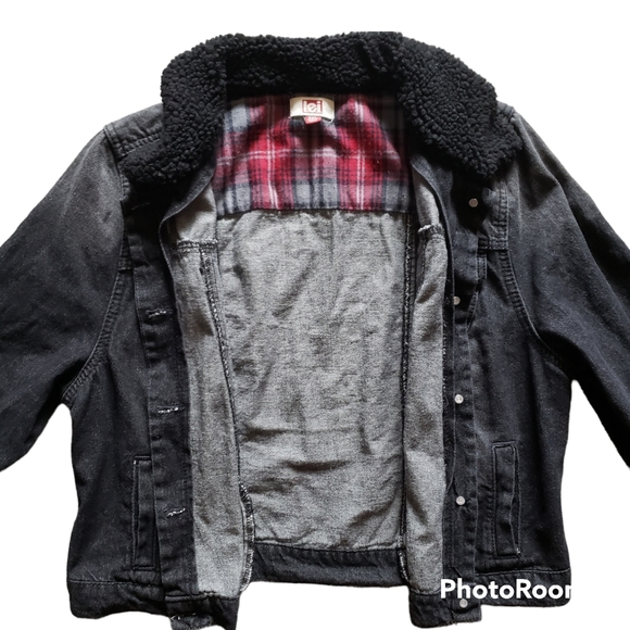 L.E.I Black Distressed Plaid Jean Jacket w/ Faux Fur Sherling lining Size XXL - Picture 3 of 6